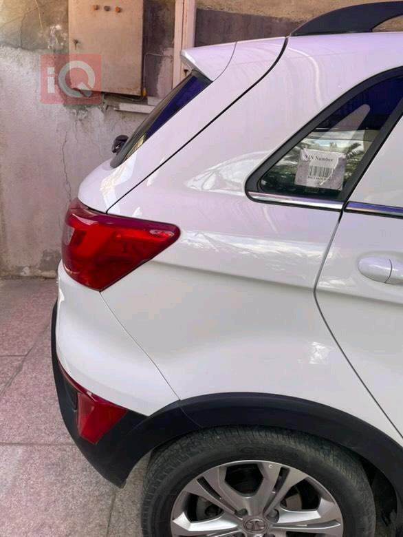 BAIC X25